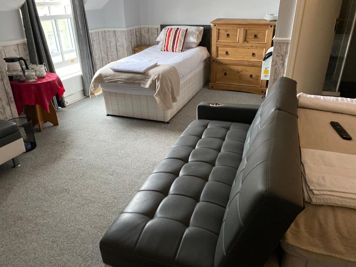 Stanley Arms Bed and Breakfast Holyhead Buitenkant foto