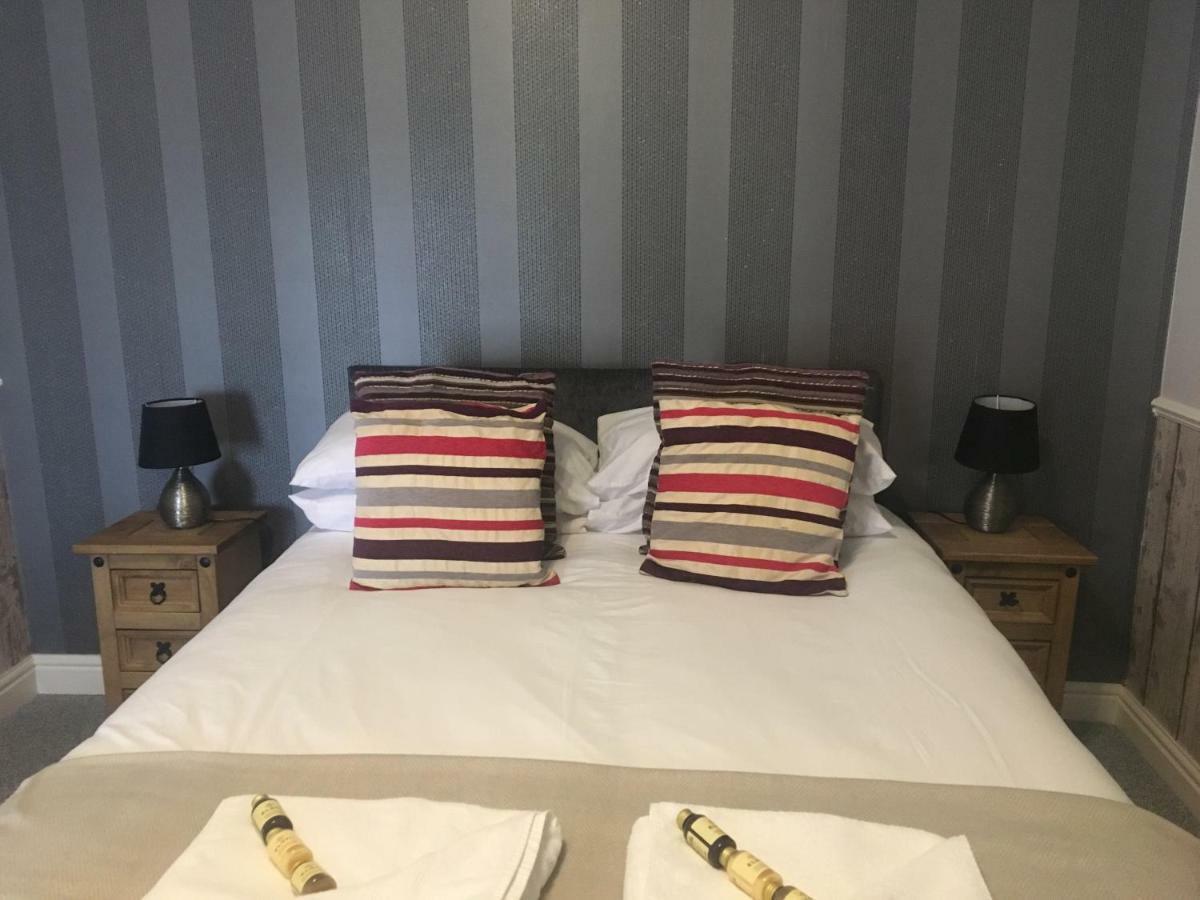 Stanley Arms Bed and Breakfast Holyhead Buitenkant foto