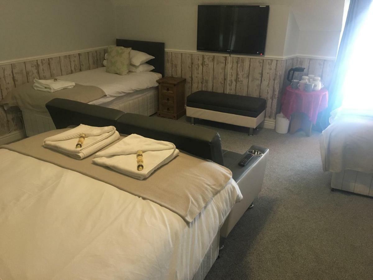 Stanley Arms Bed and Breakfast Holyhead Buitenkant foto